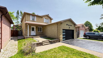 168 Large Crescent • Ajax, ON photo 2