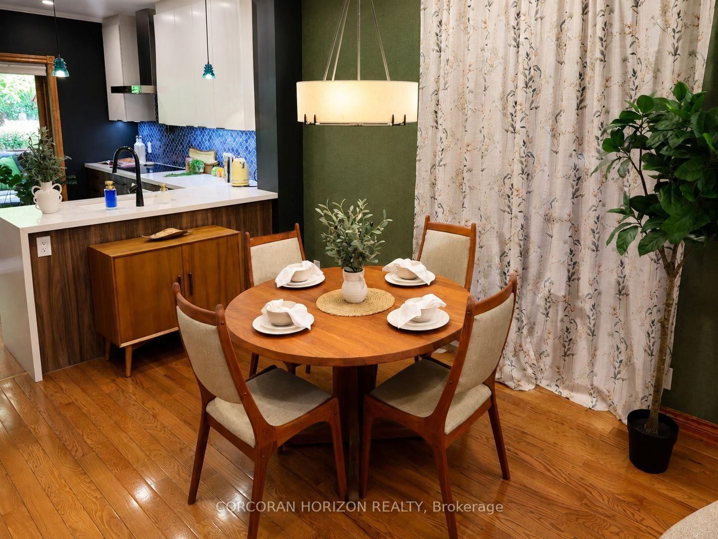 402 Rhodes Avenue • Toronto, ON photo 15