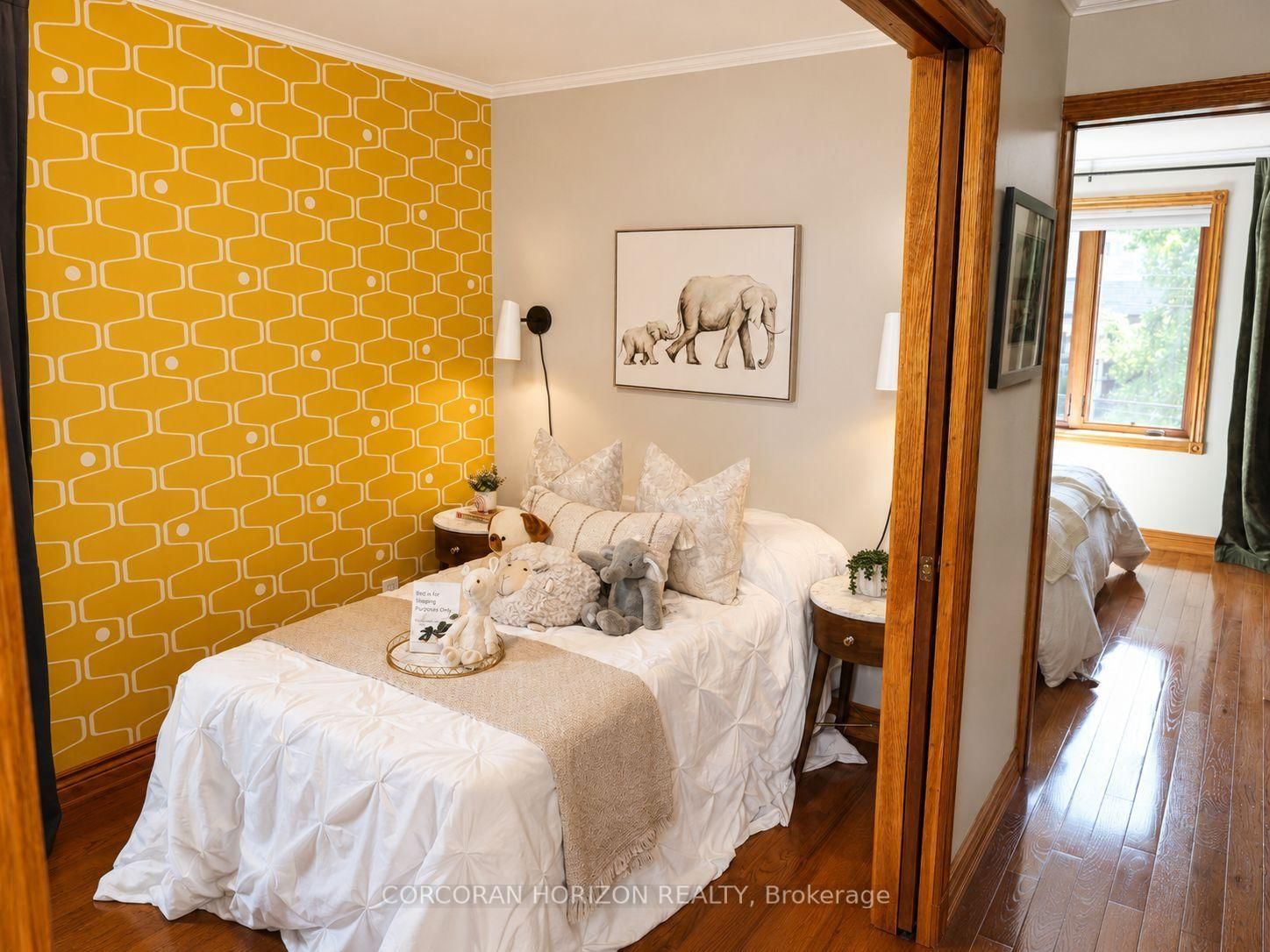 402 Rhodes Avenue • Toronto, ON photo 23
