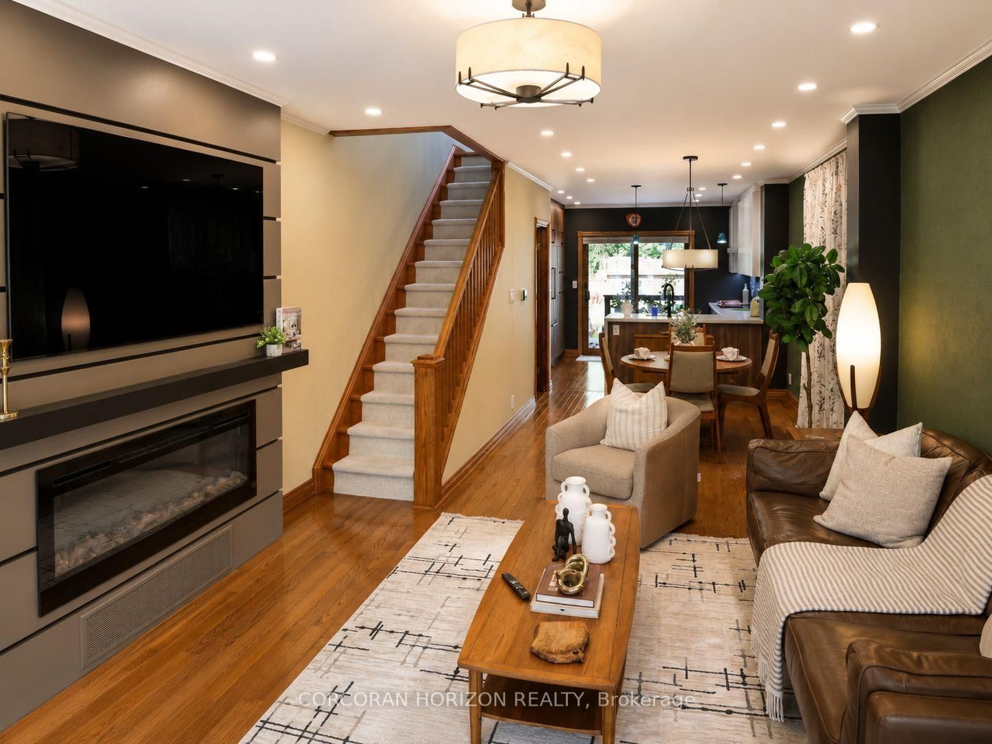 402 Rhodes Avenue • Toronto, ON photo 7