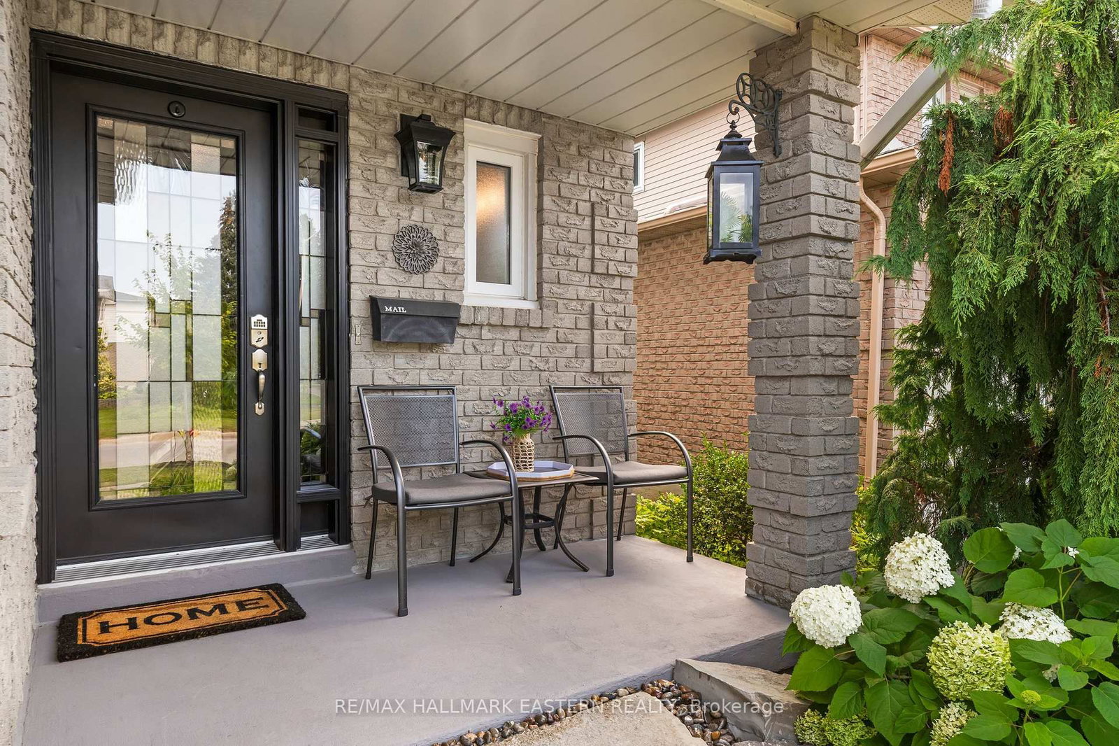 51 Lyndale Crescent • Clarington, ON photo 2