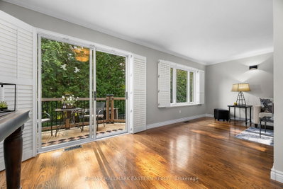 51 Lyndale Crescent • Clarington, ON photo 9