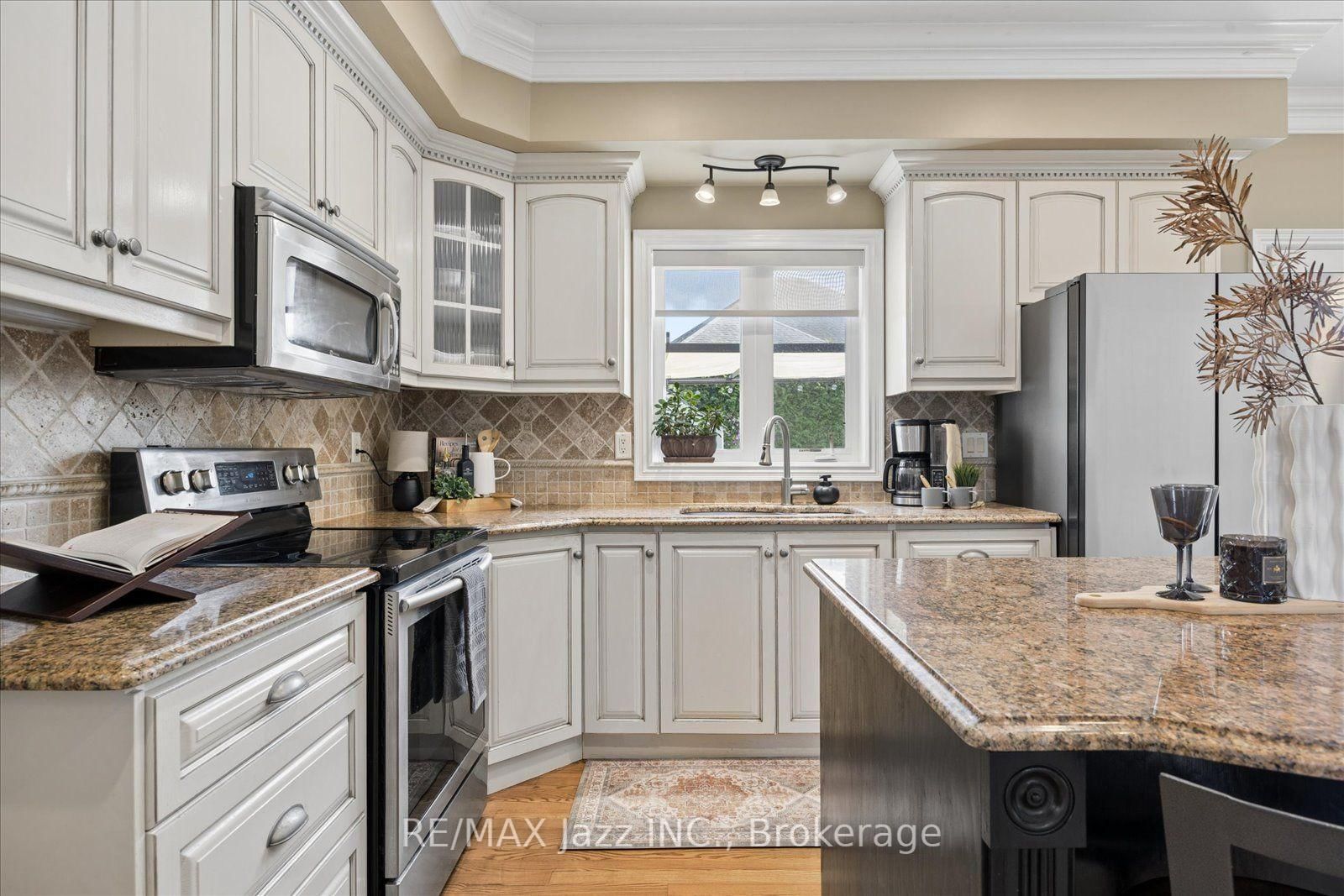 140 Taylorwood Court • Oshawa, ON photo 10