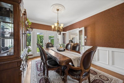 140 Taylorwood Court • Oshawa, ON photo 8