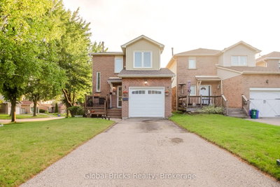 56 Winston Crescent • Whitby, ON photo 2