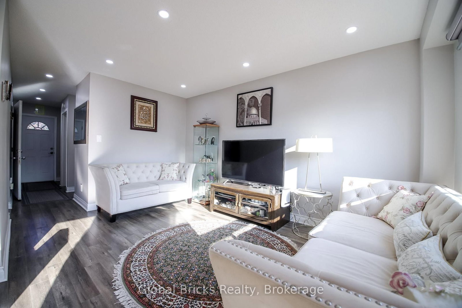 56 Winston Crescent • Whitby, ON photo 7