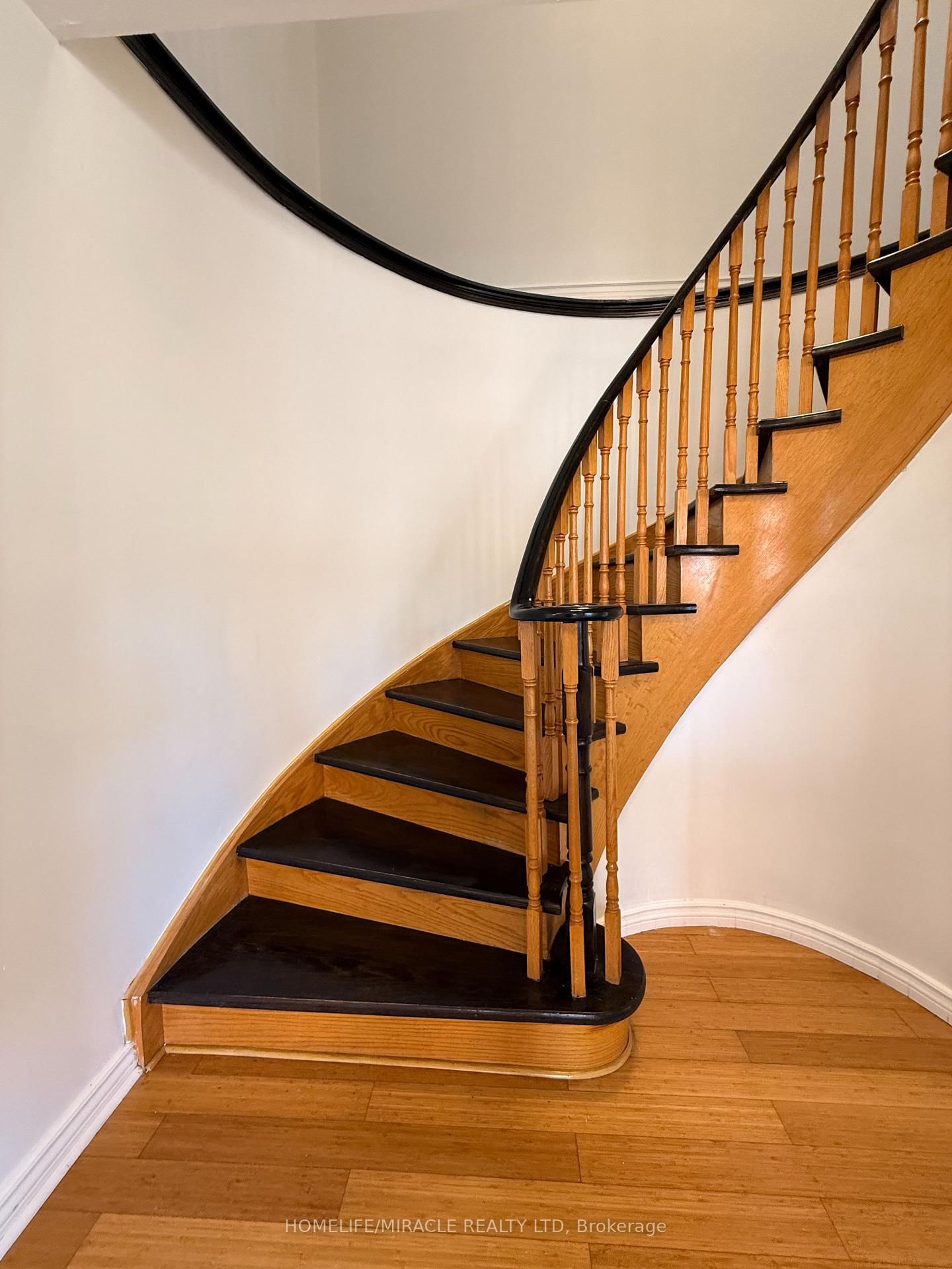 102 Misty Hills Trail • Toronto, ON photo 15