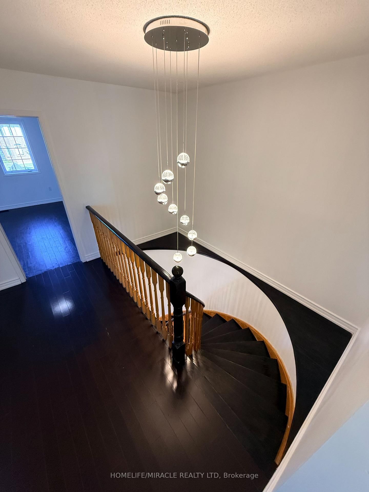 102 Misty Hills Trail • Toronto, ON photo 17