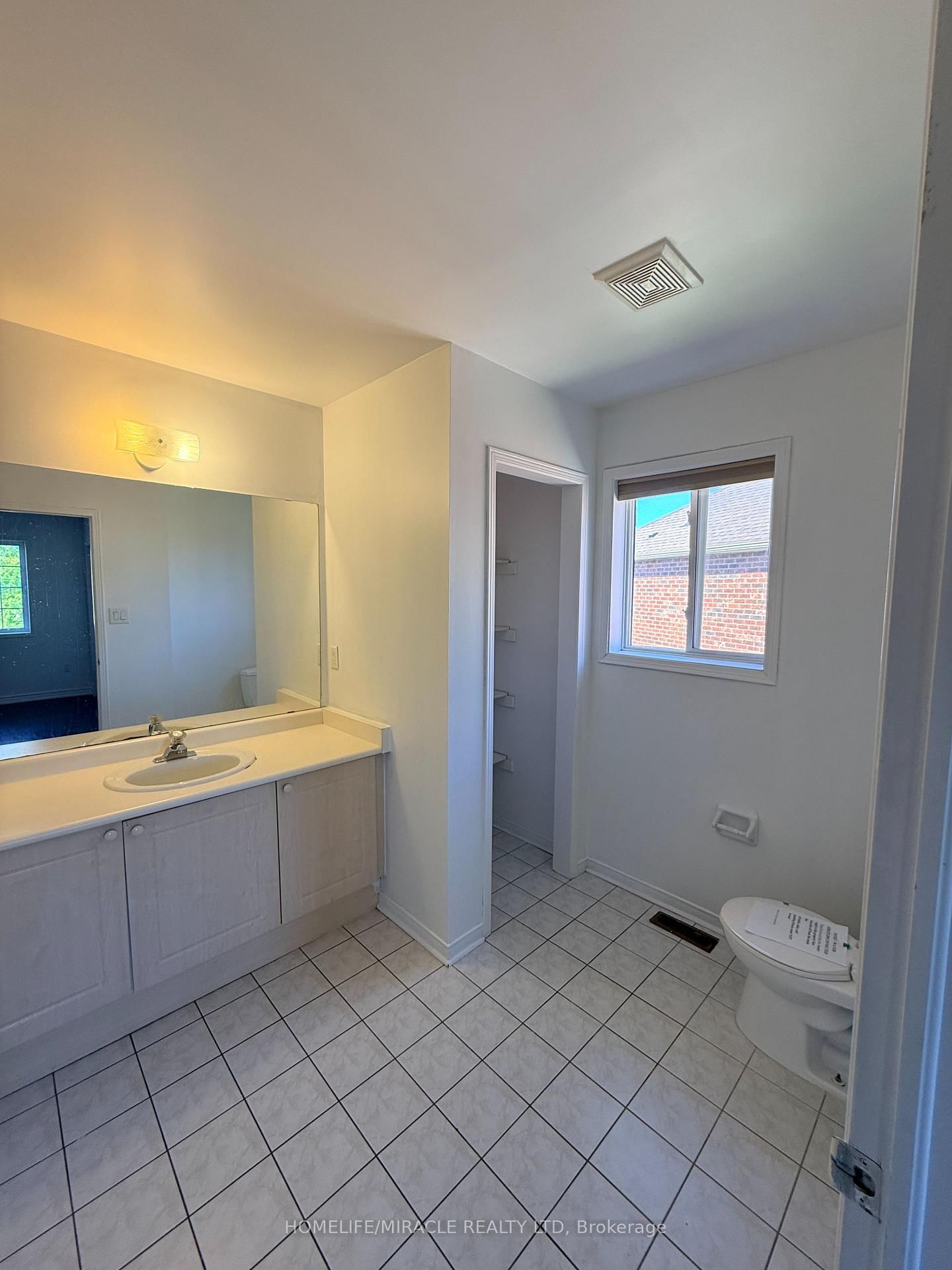102 Misty Hills Trail • Toronto, ON photo 21