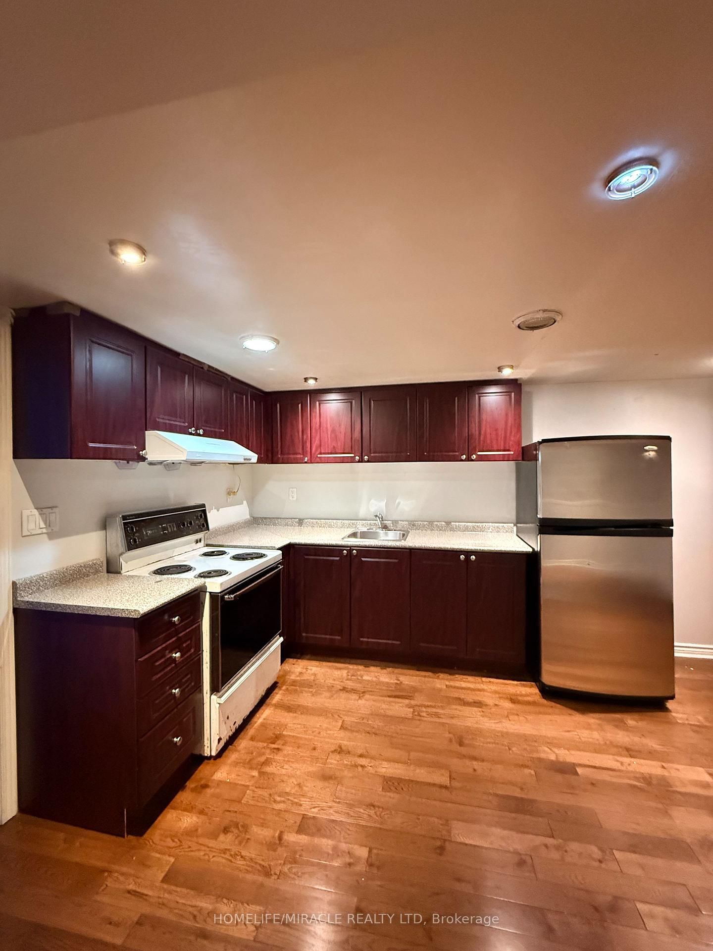 102 Misty Hills Trail • Toronto, ON photo 29