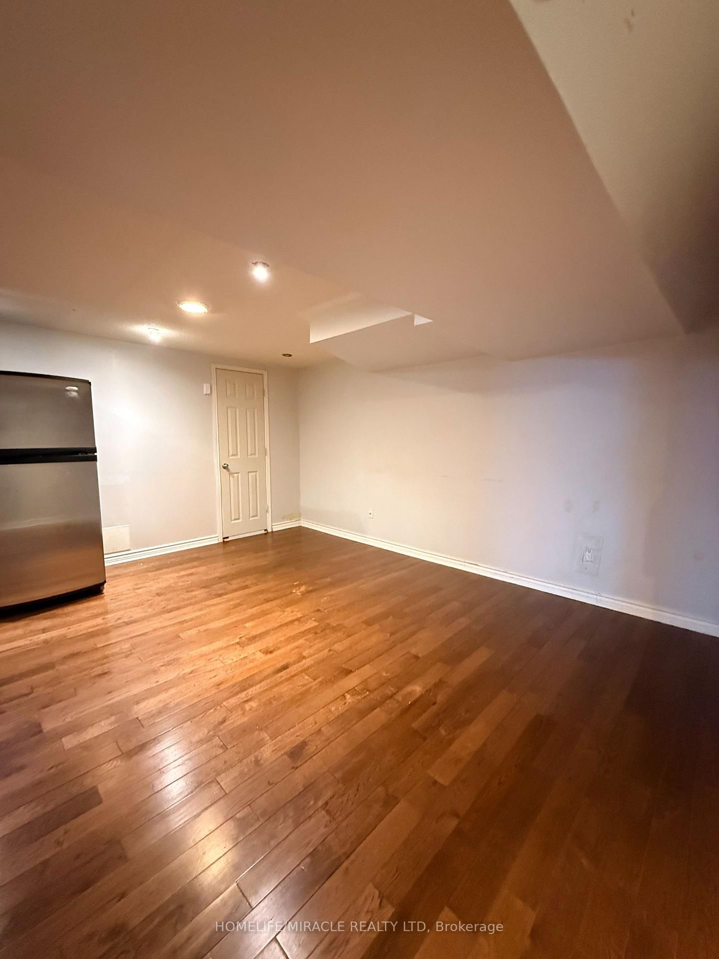 102 Misty Hills Trail • Toronto, ON photo 31