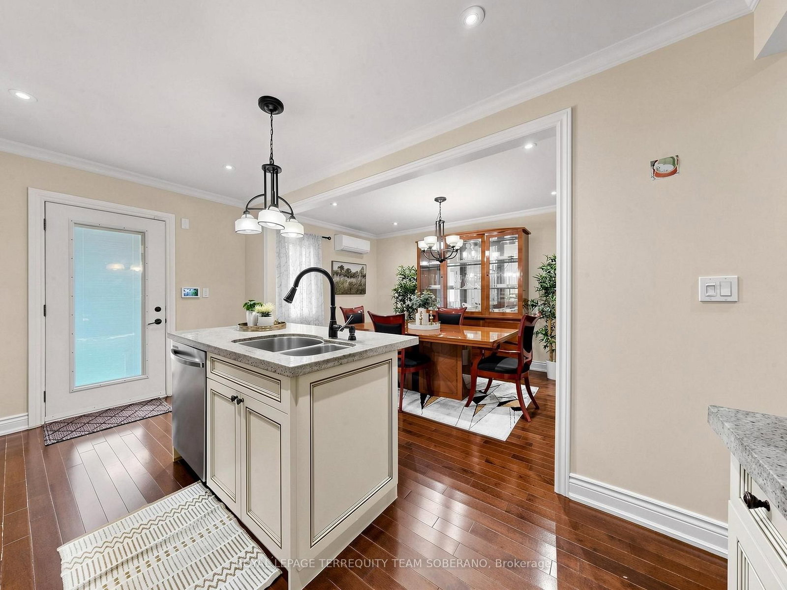67 Barrington Avenue • Toronto, ON photo 13