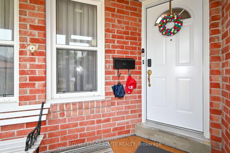 33 Valley Centre Drive