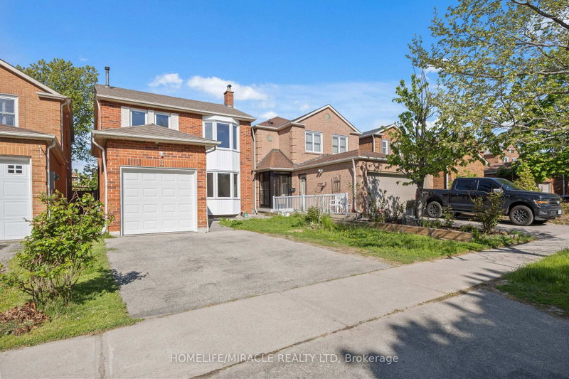 8 Lansbury Drive