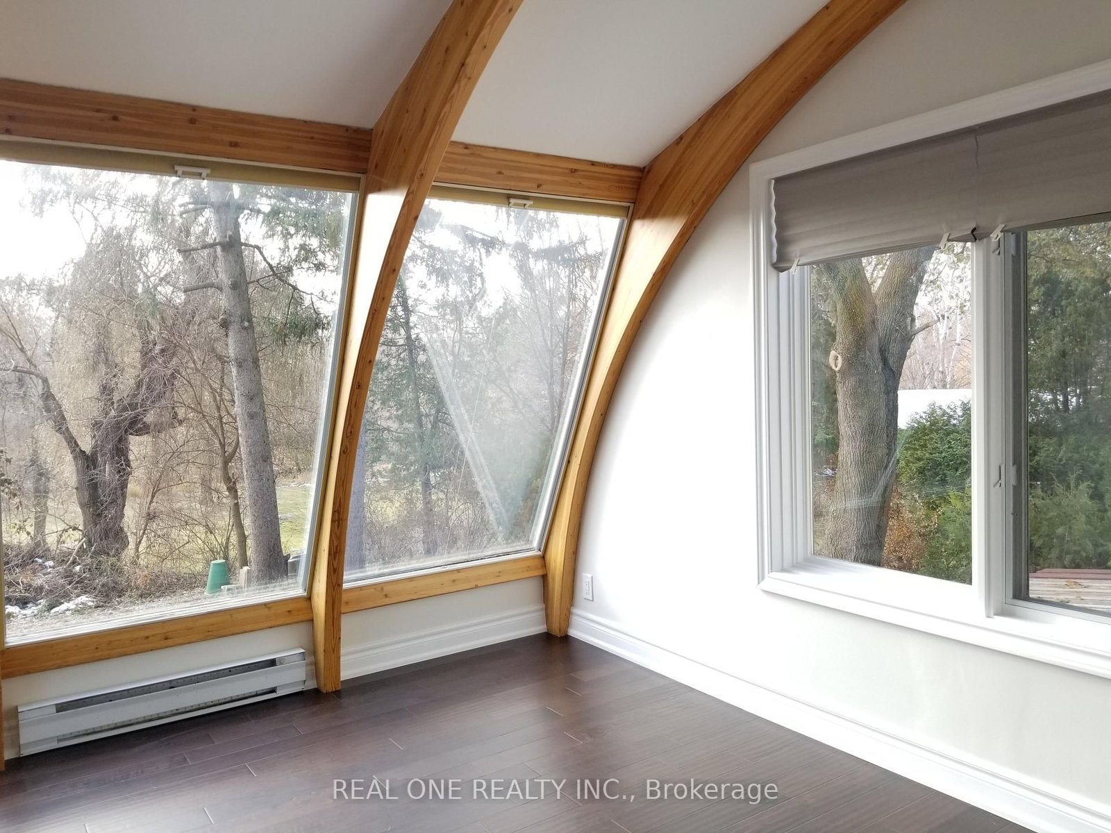 26 Applefield Drive • Toronto, ON photo 20