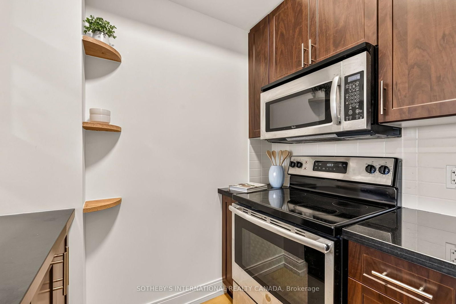 135 Village Green Square • #519 • Toronto, ON photo 17
