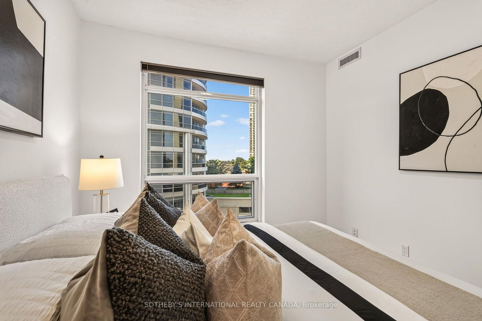 135 Village Green Square • #519 • Toronto, ON photo 27