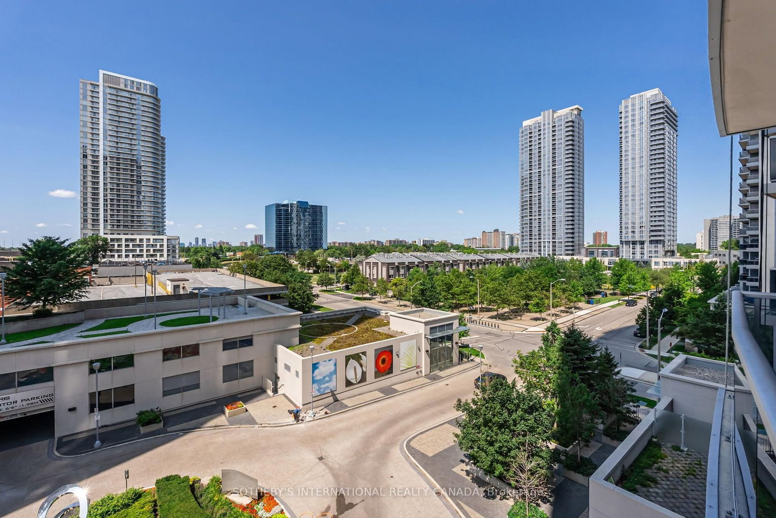 135 Village Green Square • #519 • Toronto, ON photo 34
