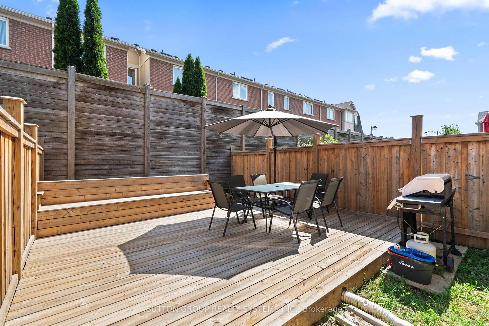 11 Fusilier Drive • Toronto, ON photo 22