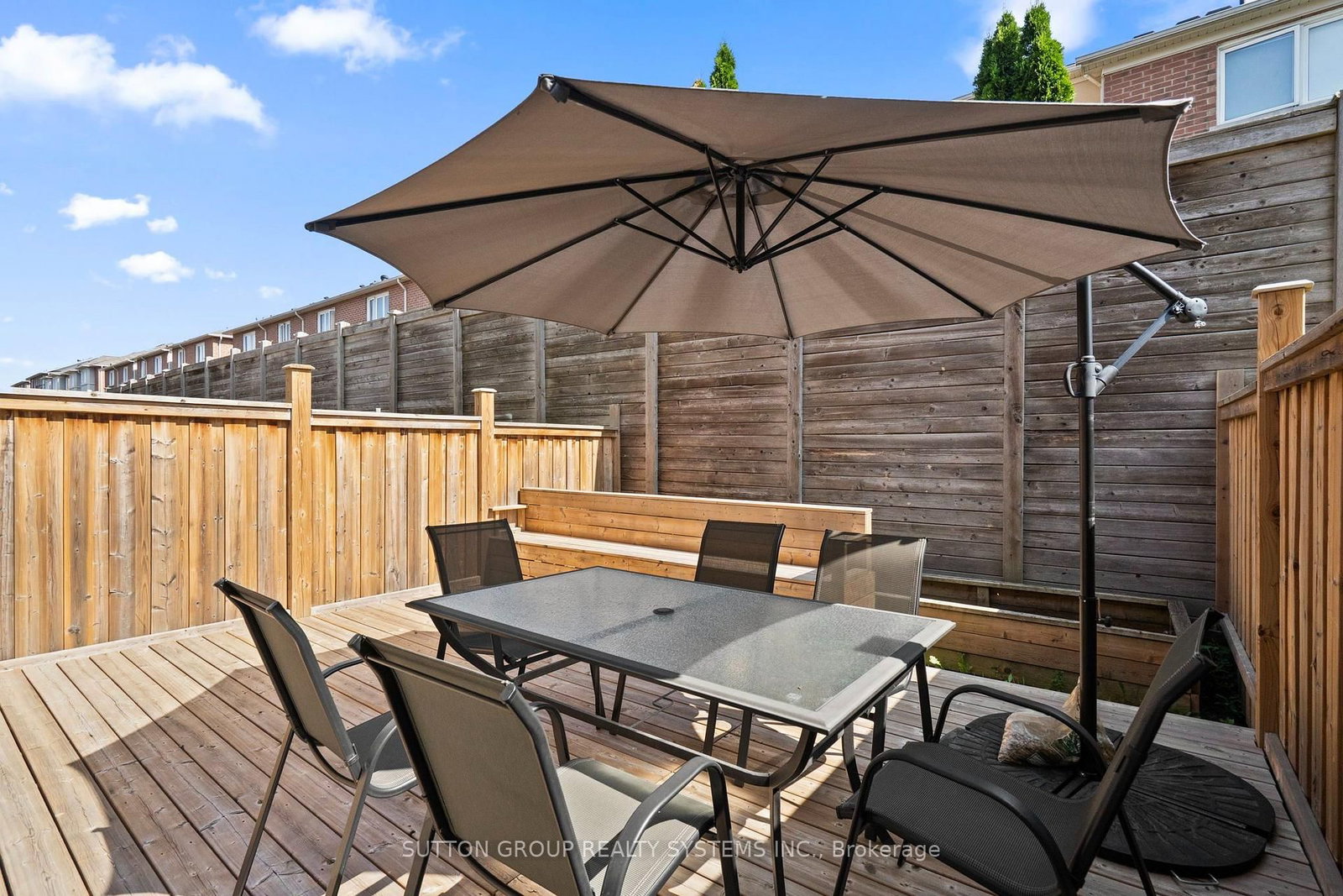 11 Fusilier Drive • Toronto, ON photo 23