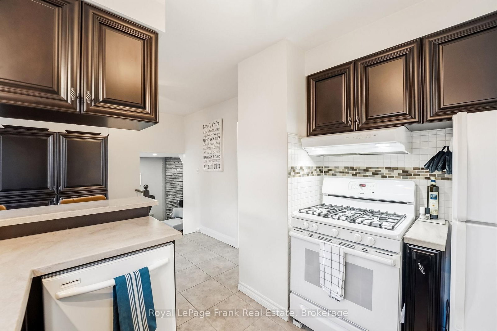 489 Crestwood Drive • Oshawa, ON photo 15