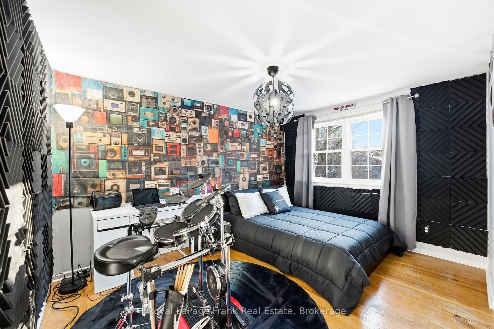 489 Crestwood Drive • Oshawa, ON photo 33