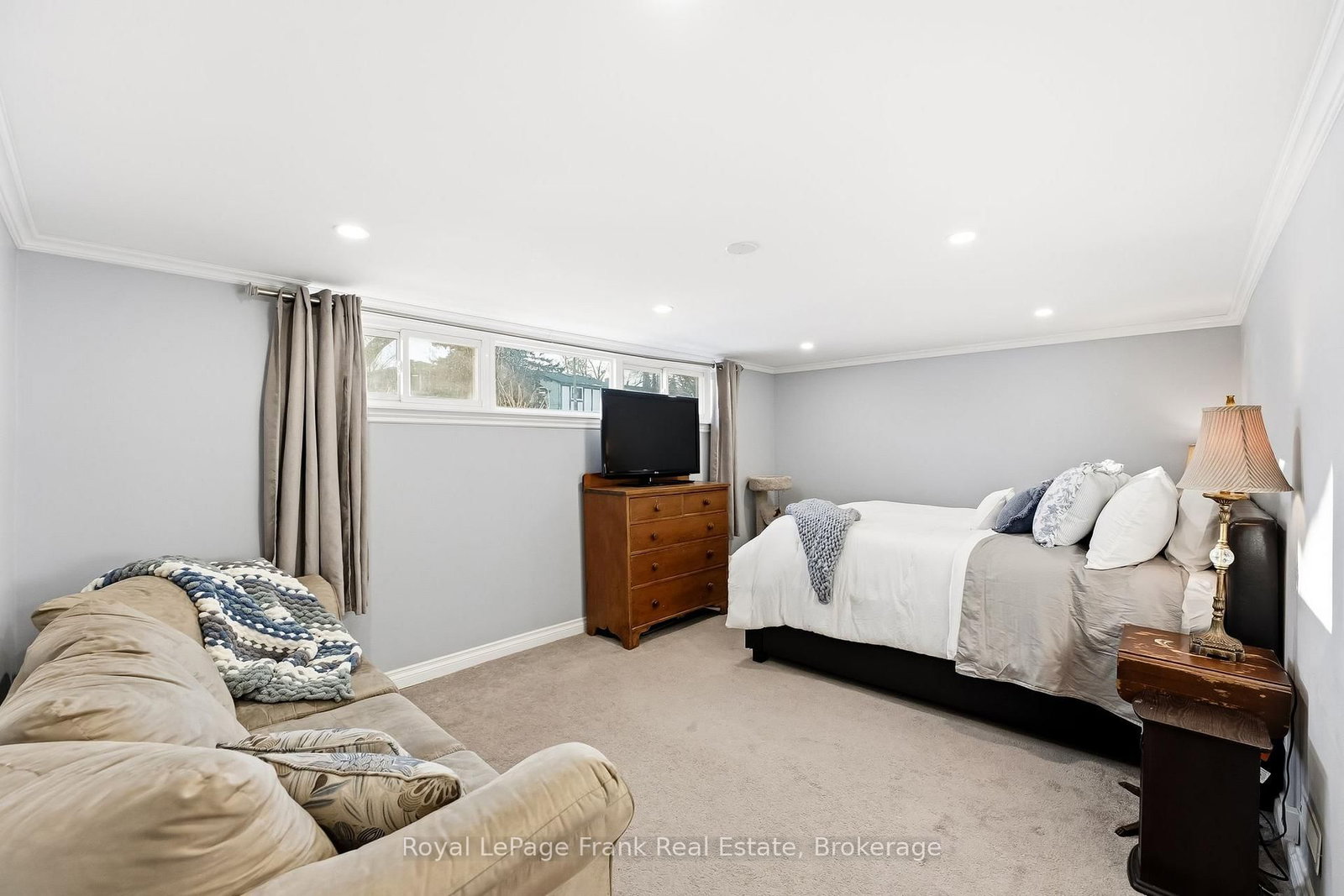 489 Crestwood Drive • Oshawa, ON photo 36