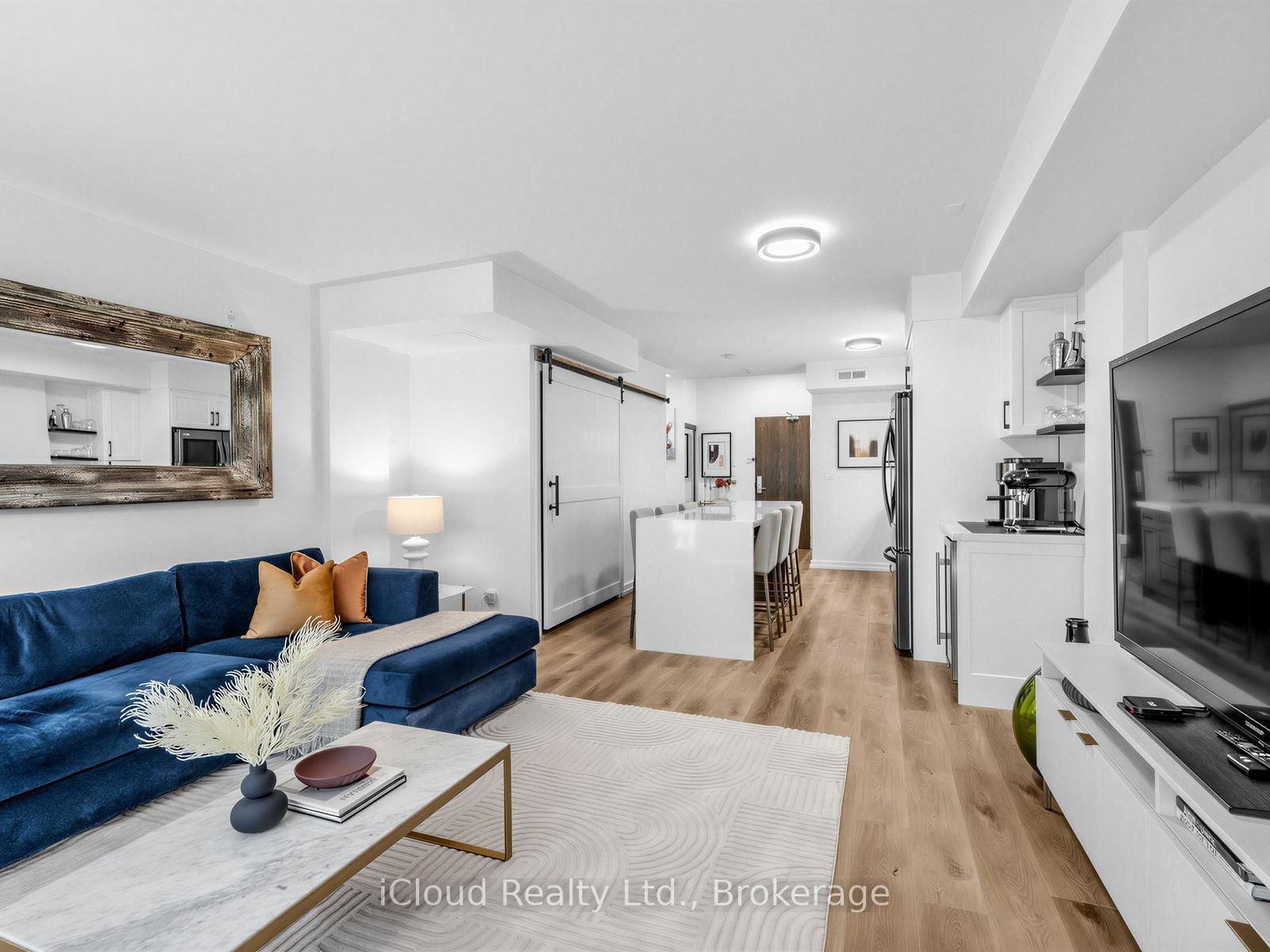 201 Carlaw Avenue • #244 • Toronto, ON photo 15