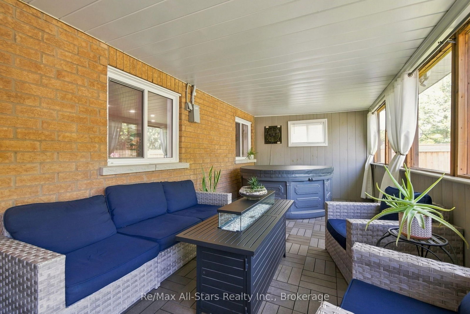 222 Roseborough Court • Scugog, ON photo 24