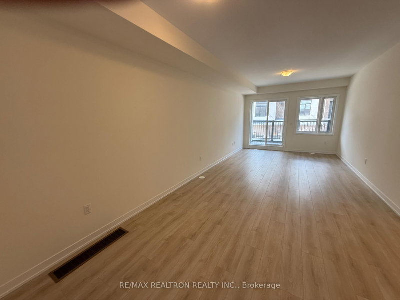 1206 - 1695 Dersan Street E