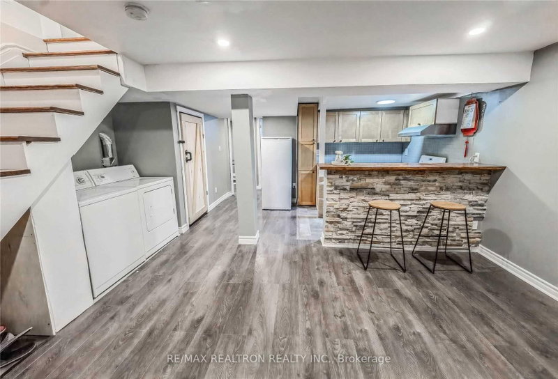 7 Barnwell Drive
