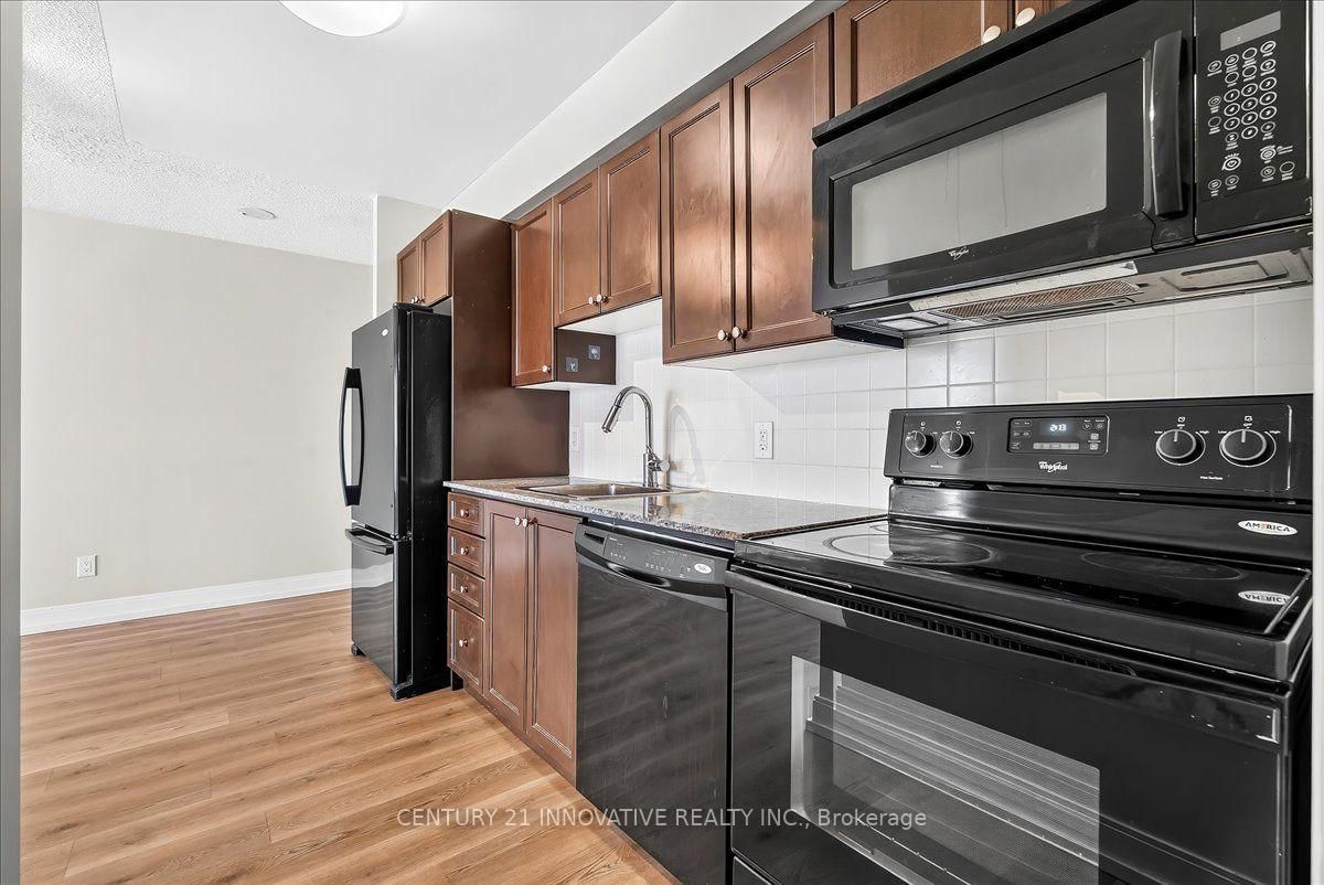 125 Village Green Square • #3501 • Toronto, ON photo 18