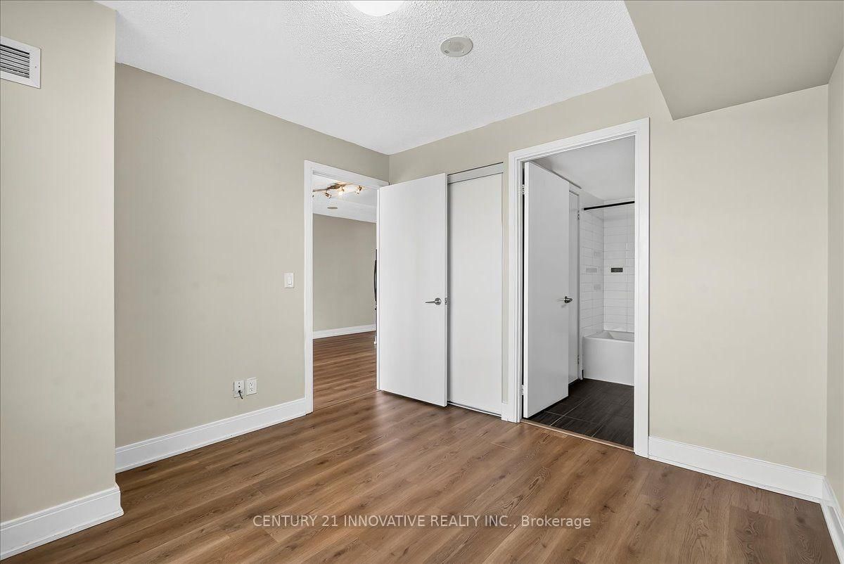 125 Village Green Square • #3501 • Toronto, ON photo 20