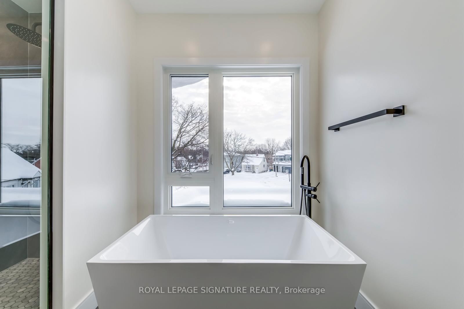 24 Merritt Road • Toronto, ON photo 17