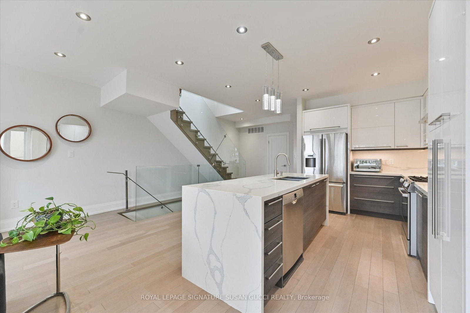 69 Holmstead Avenue • Toronto, ON photo 13