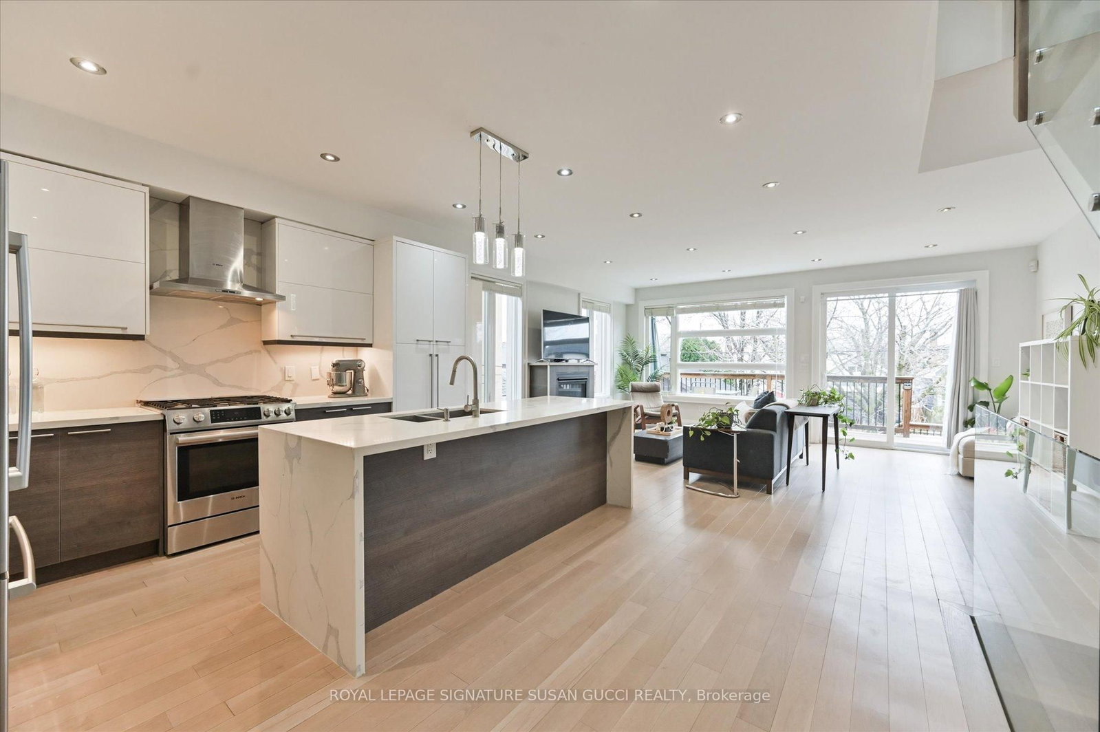 69 Holmstead Avenue • Toronto, ON photo 14