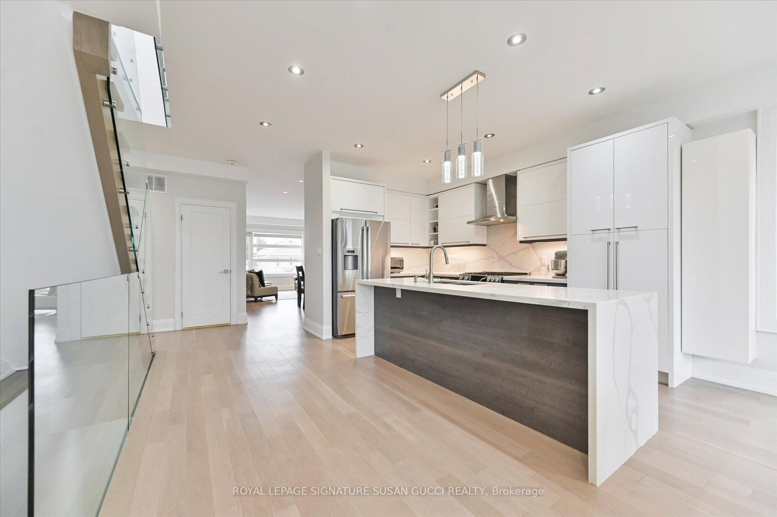 69 Holmstead Avenue • Toronto, ON photo 17