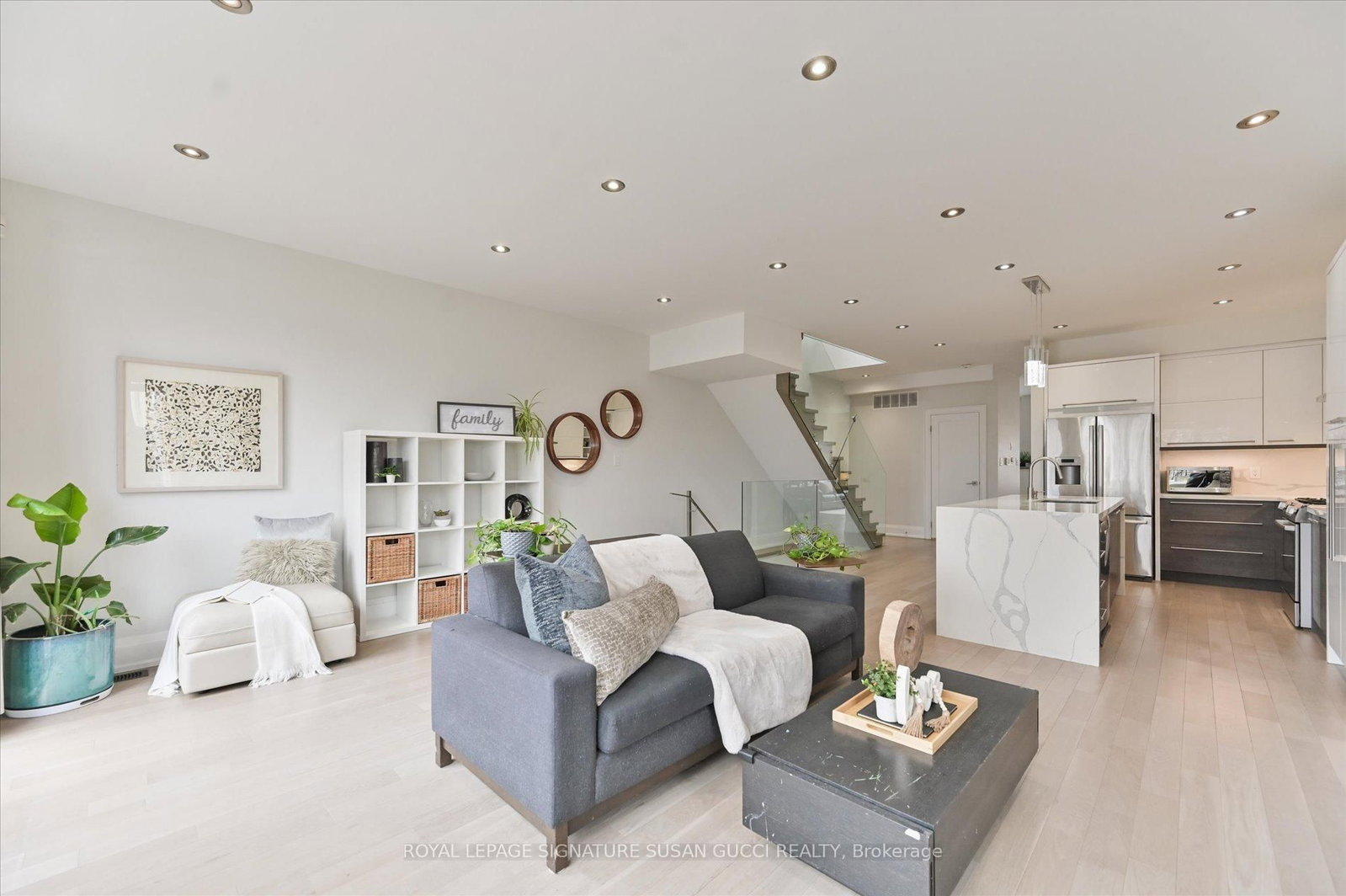 69 Holmstead Avenue • Toronto, ON photo 20