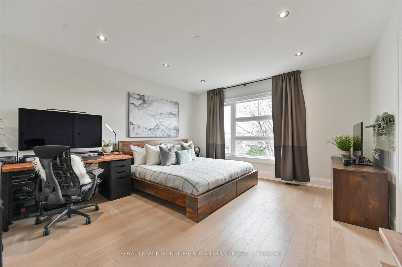 69 Holmstead Avenue • Toronto, ON photo 29