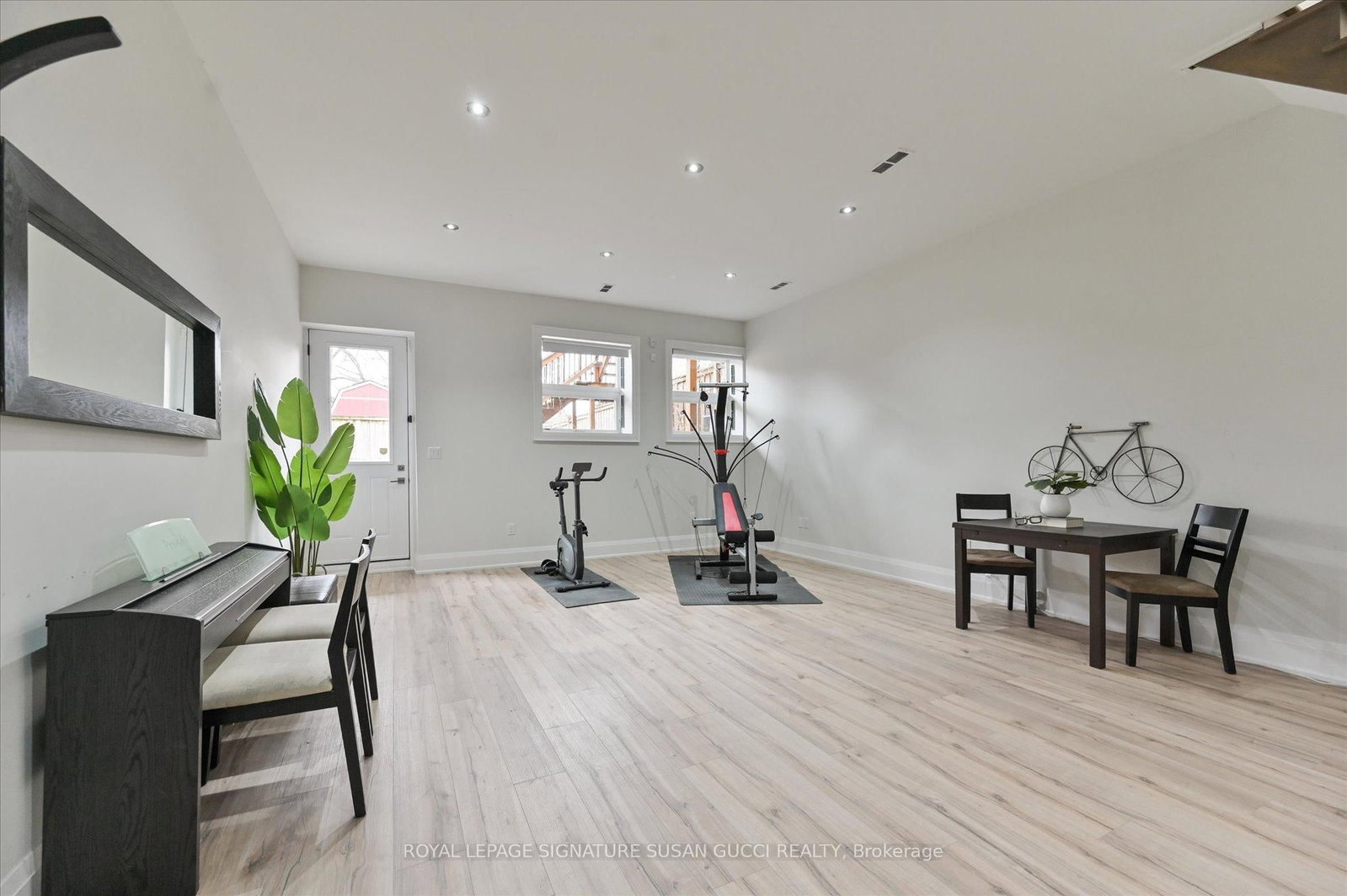 69 Holmstead Avenue • Toronto, ON photo 43