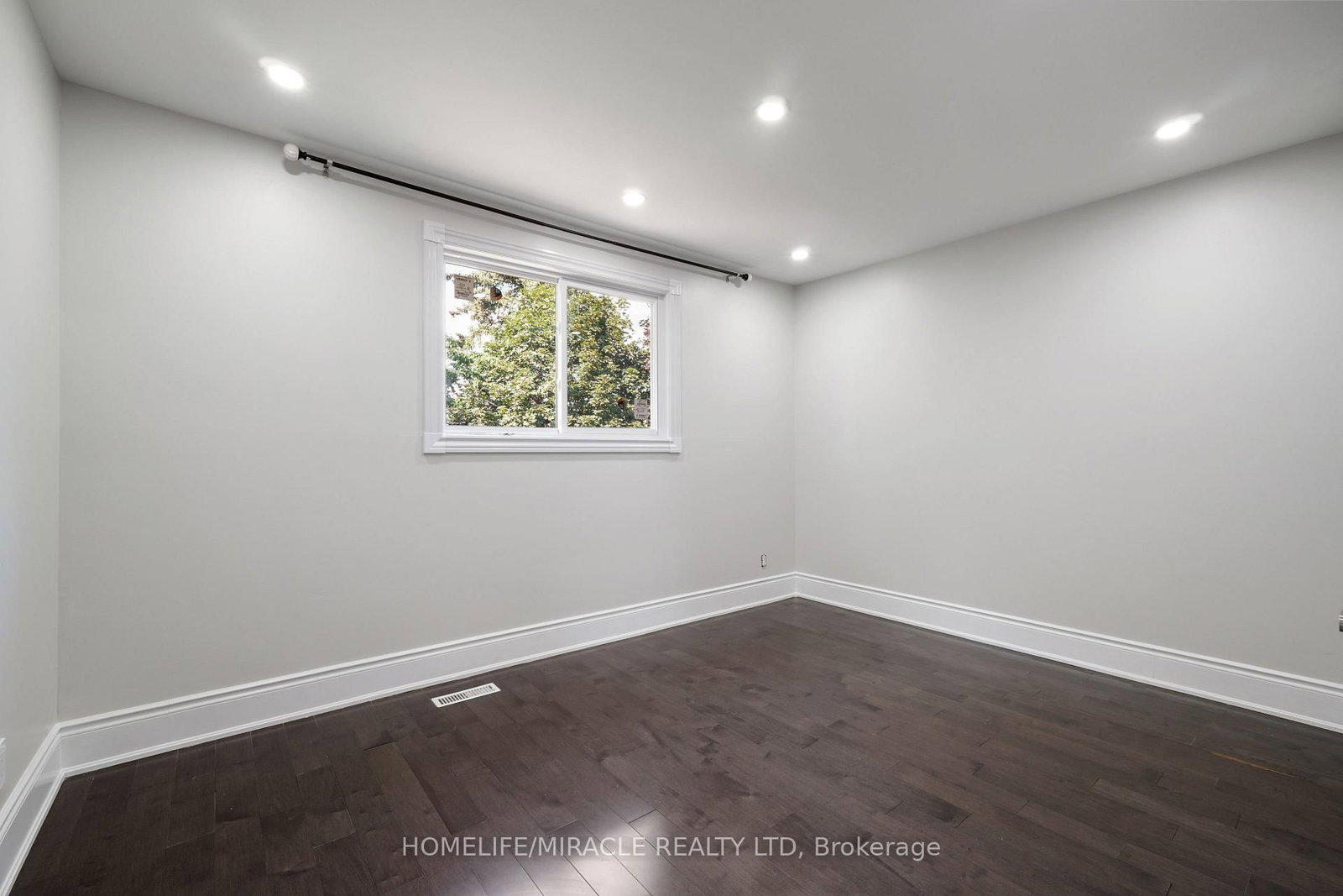 70 Cockburn Drive • Toronto, ON photo 15
