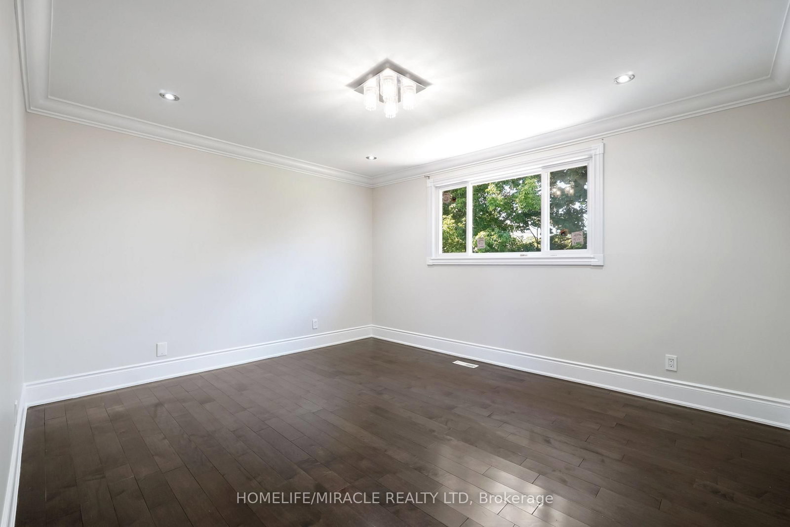 70 Cockburn Drive • Toronto, ON photo 18