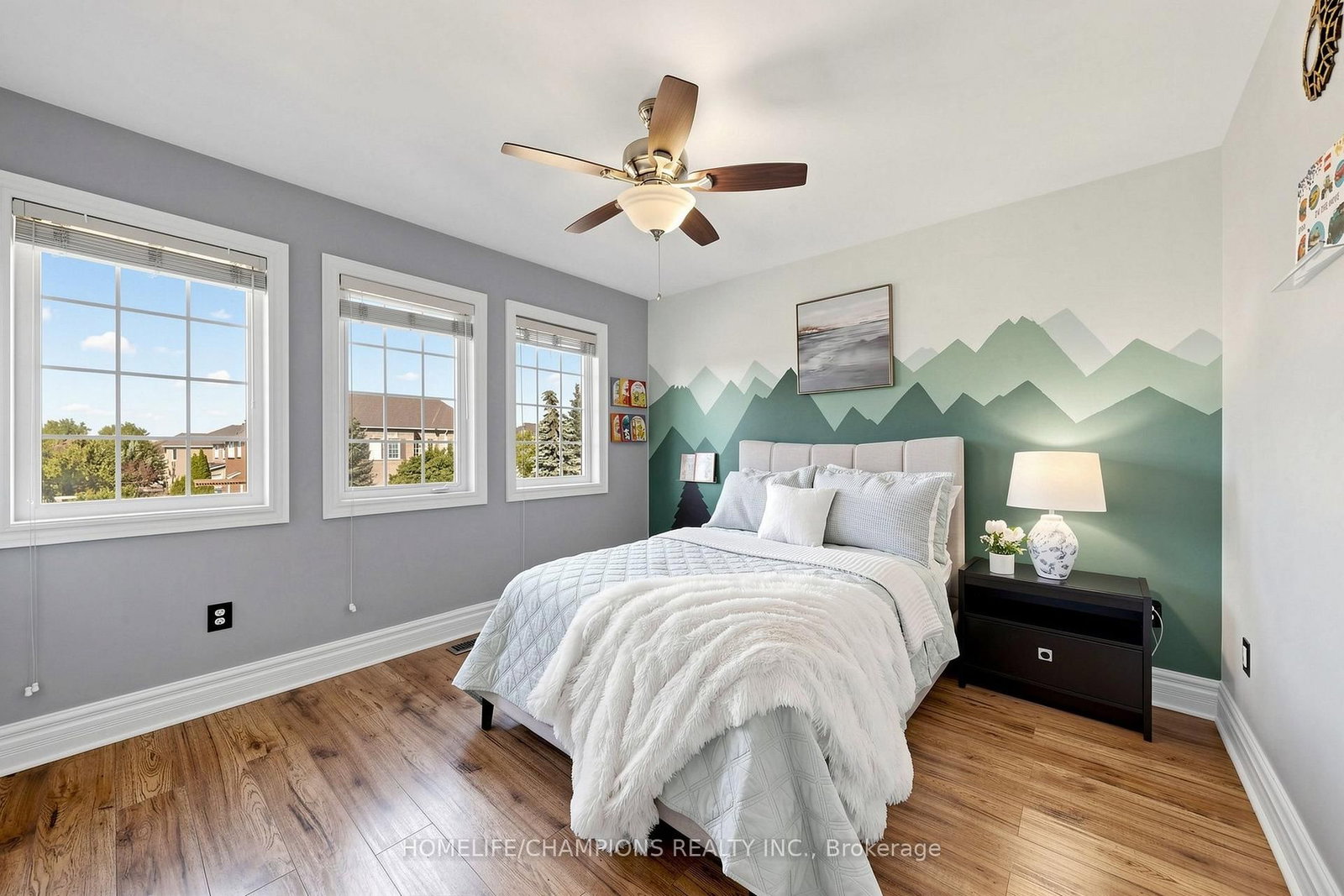 19 Tweedie Crescent • Whitby, ON photo 37