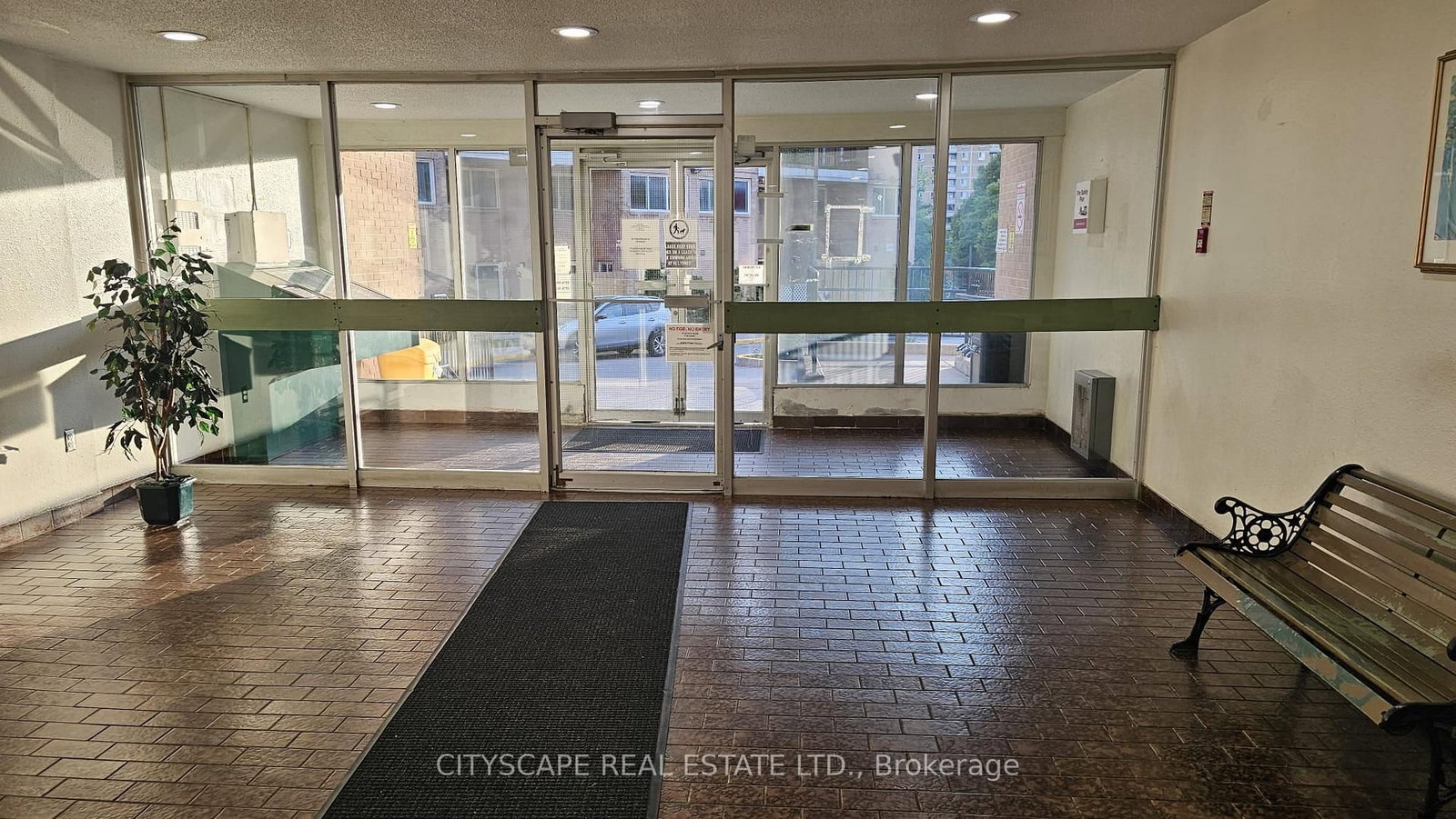 100 Mornelle Toronto,ON M1E 4X2 — Photo 17