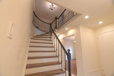 35 Magill Ajax,ON L1T 3H7 — Photo 11