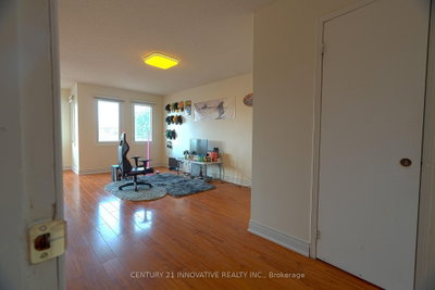 35 Magill Ajax,ON L1T 3H7 — Photo 25