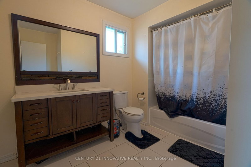 35 Magill Ajax,ON L1T 3H7 — Photo 29