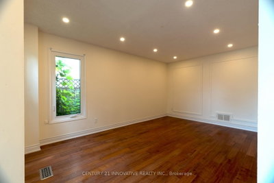 35 Magill Drive • Ajax, ON photo 4