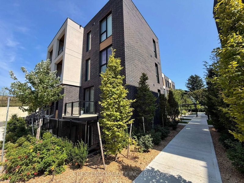 8 - 176 Clonmore Drive