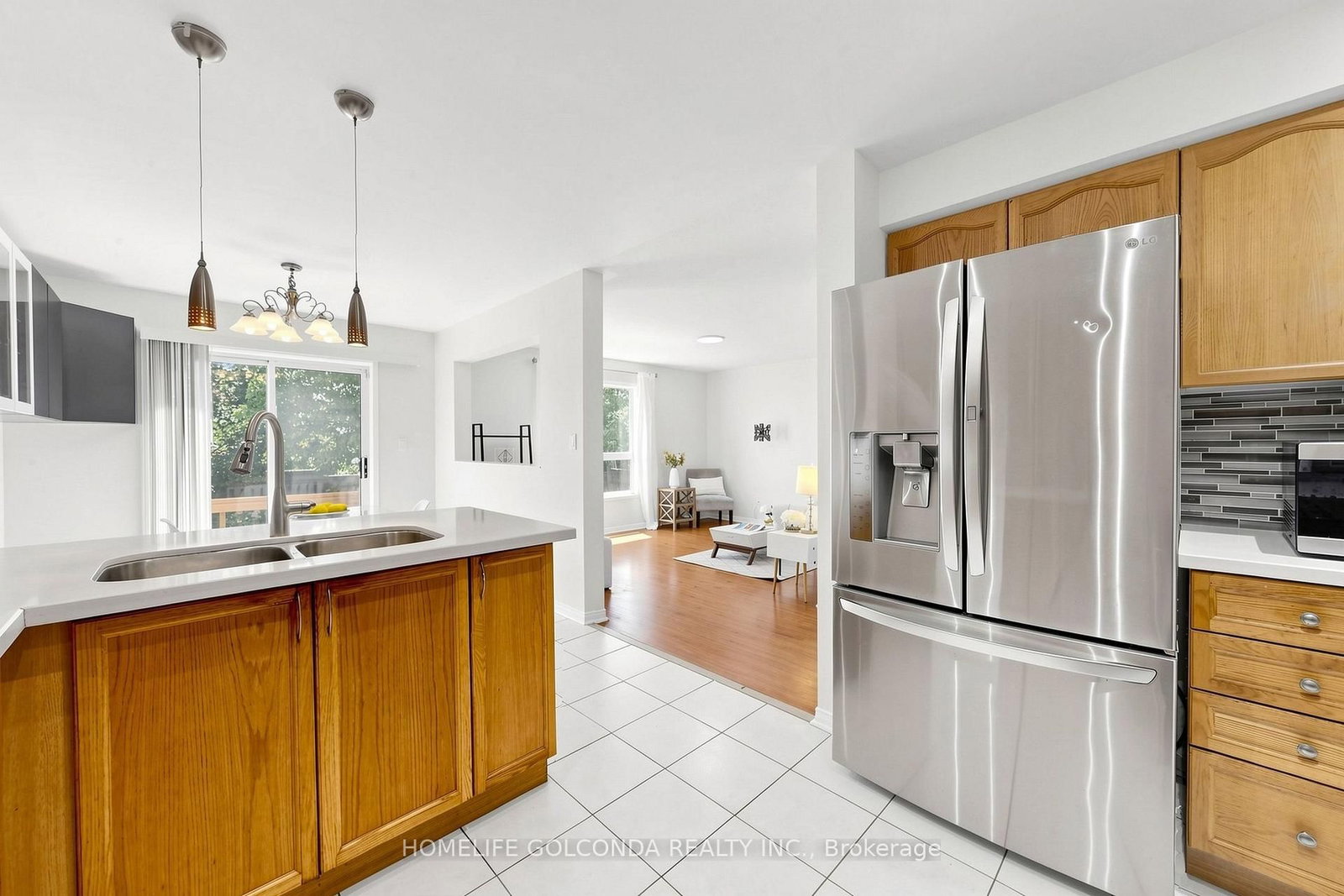 933 Glenbourne Court • Oshawa, ON photo 8